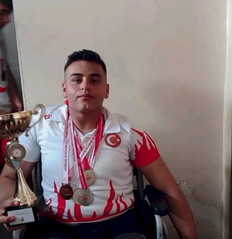 ENGEL BEDENİMDE OLABİLİR AMA HAYALLERİMDE DEĞİL